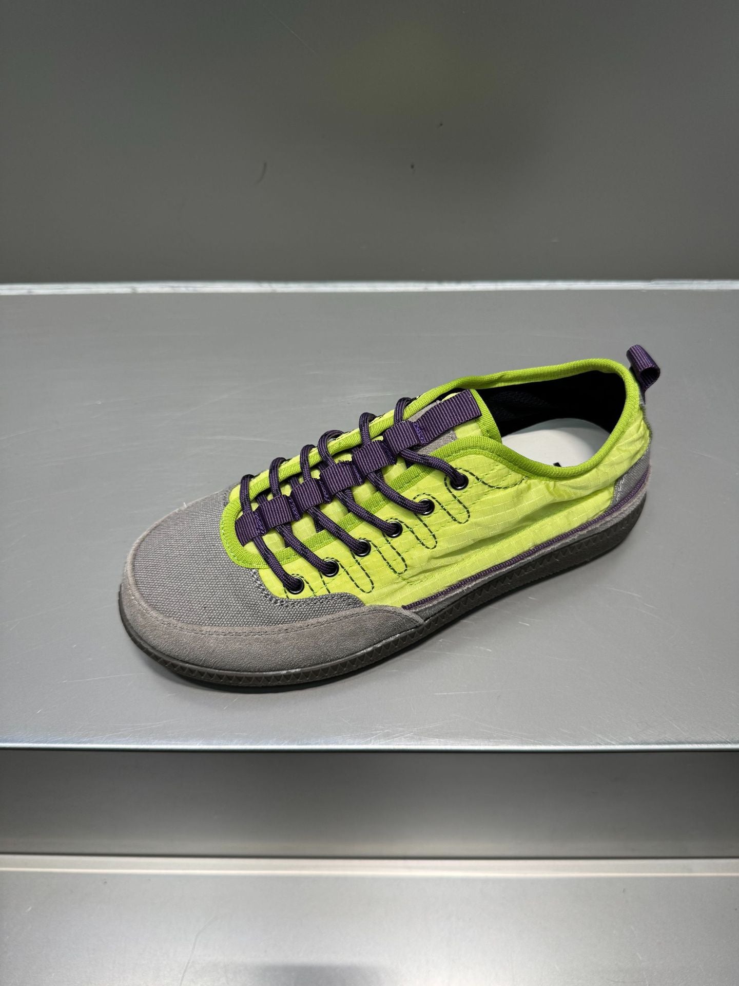 Women's Outdoor Style Stitching Low Top Flat Women's Sports Shoes