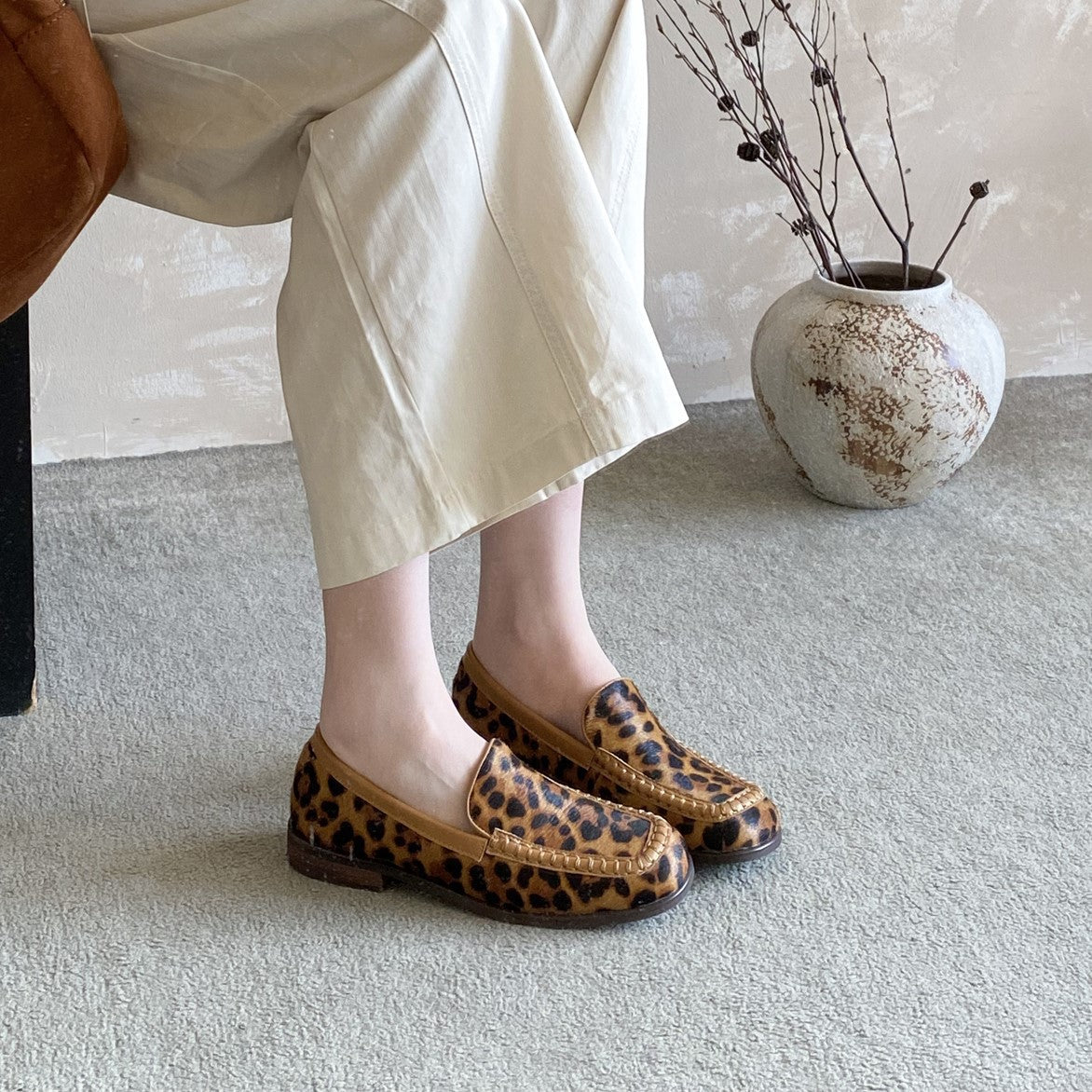 Women's Korean Style Round Toe Vintage Leopard Print Horse Hair Loafers