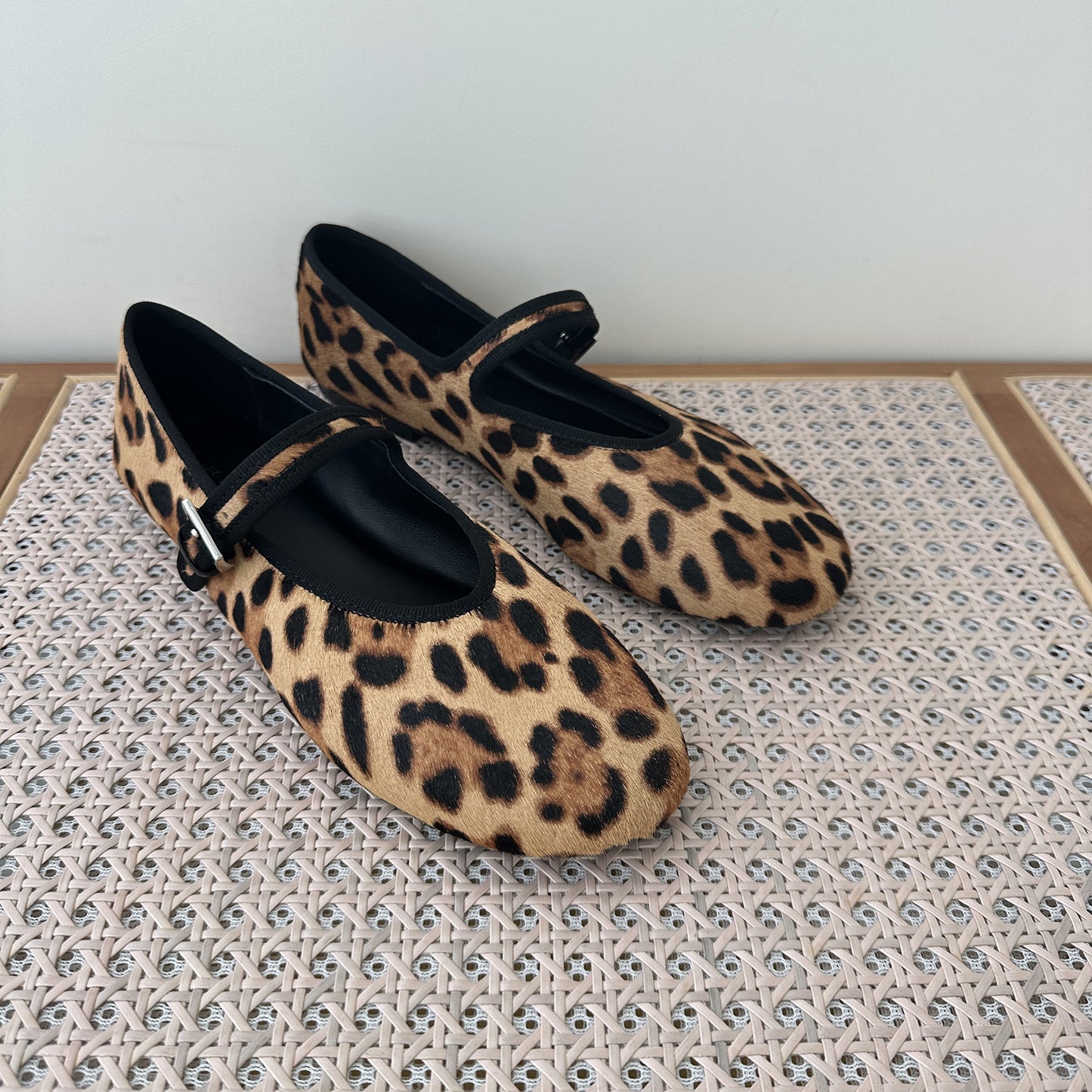 Women's Sheepskin Mary Jane Ballerina Flats Buckle Shallow Mouth Round Women's Shoes