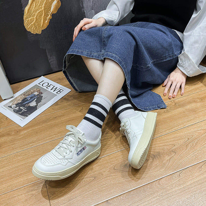 Women's White Calf Stitching Retro Round Toe Sneakers