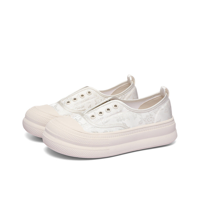 Women's Chinese Style Satin Spring Soft Bottom Wild Fashion Casual Shoes