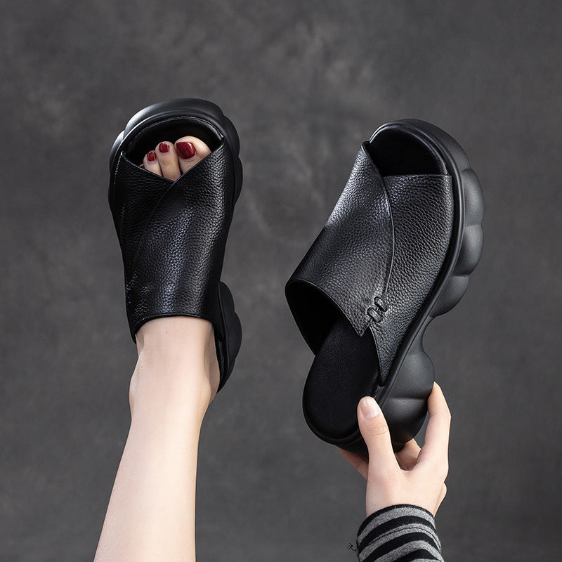 Thick Bottom Lightweight Breathable Retro Comfortable Slippers