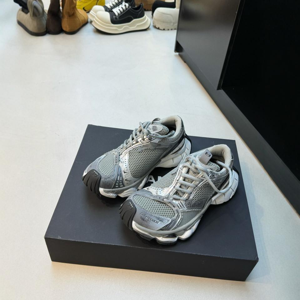 Retro Distressed Brushed Thick Bottom Breathable Sneakers