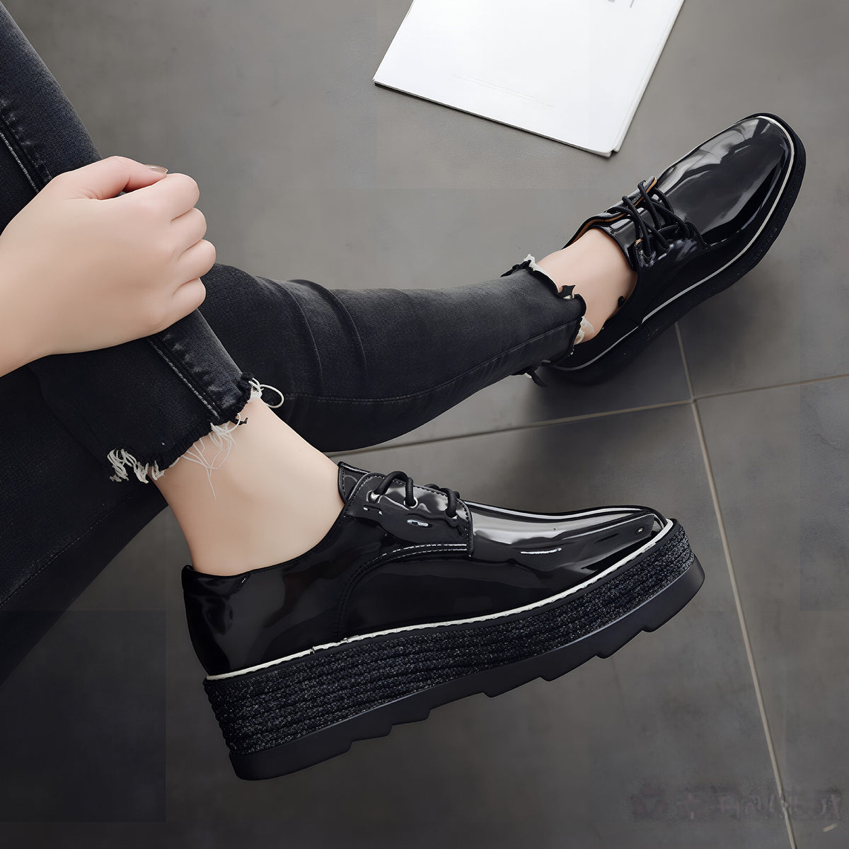 Fashion Brogue Small Platform Wedge College Style Casual Shoes