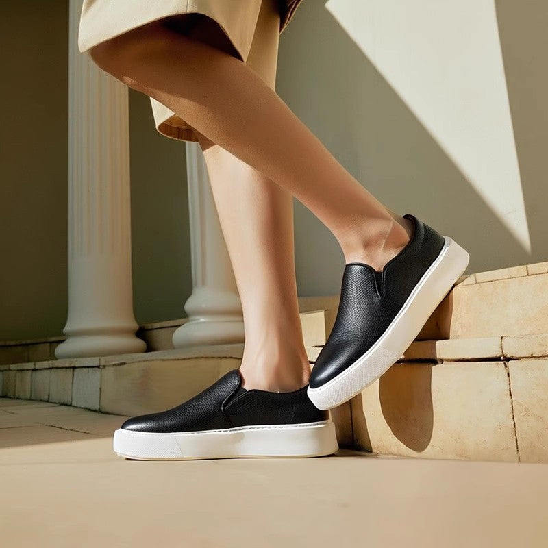 Men's Soft Cowhide Easy Wear Top Layer Sports Loafers