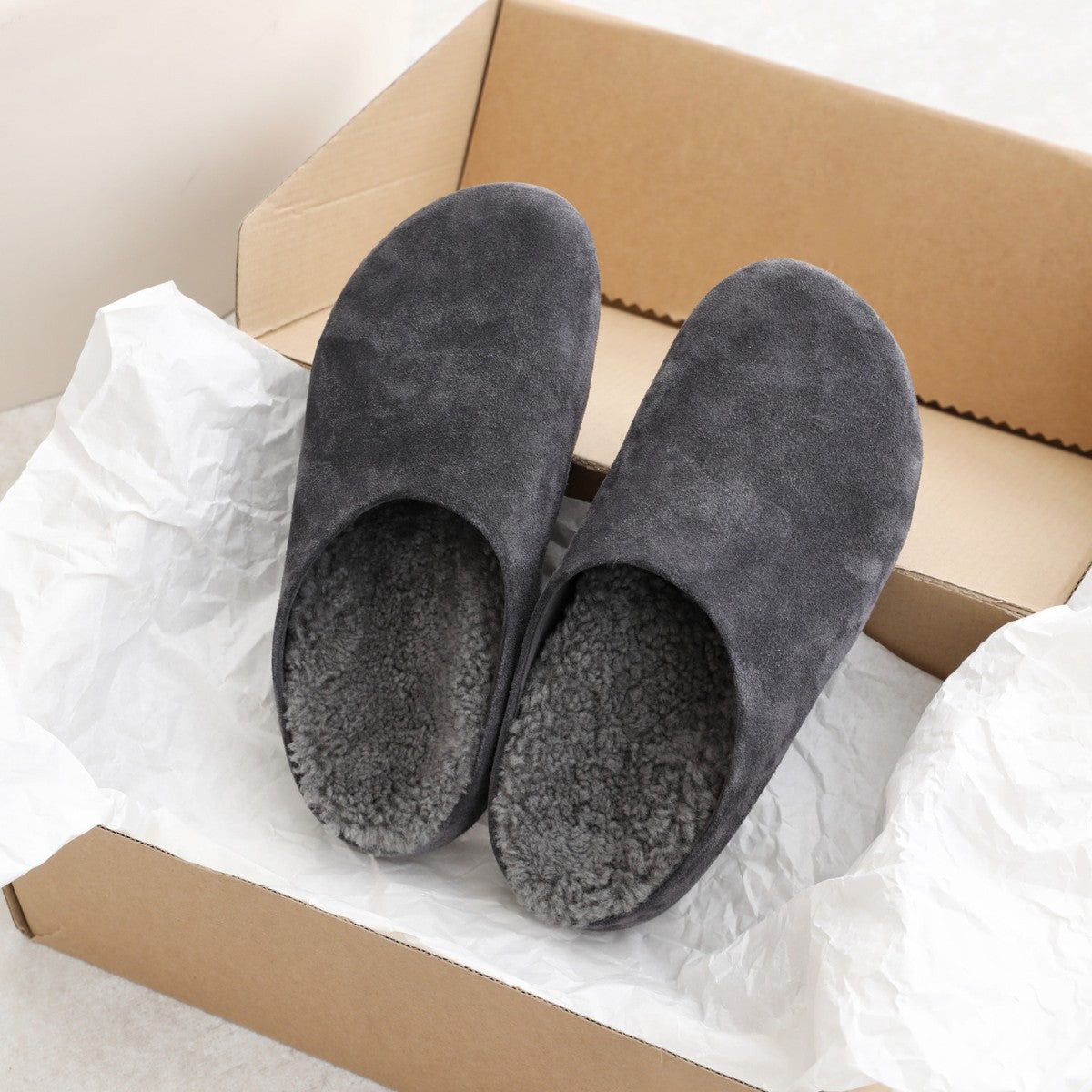 Women's Thick Bottom Warm Keeping Toe Cap Semi Lazy Slippers