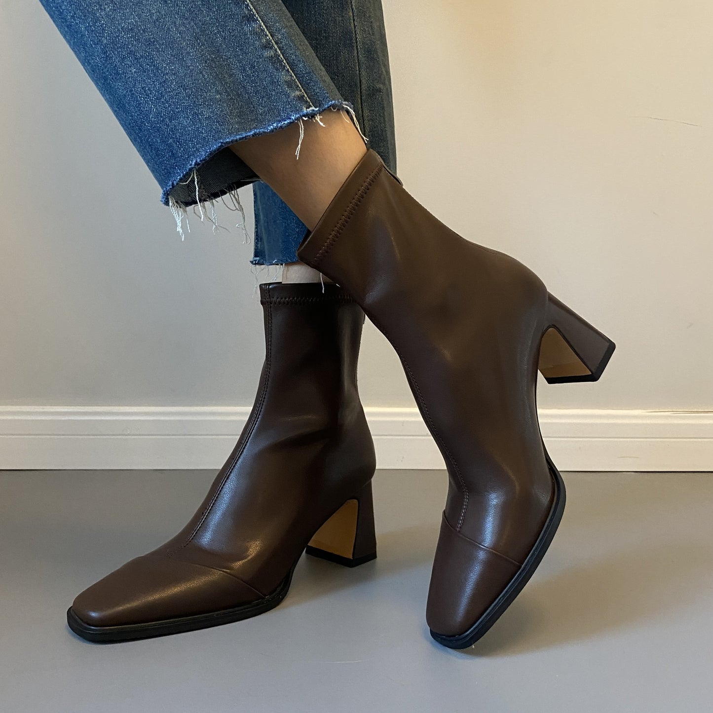 Women's Cowhide Version Black French High-heeled Skinny Boots