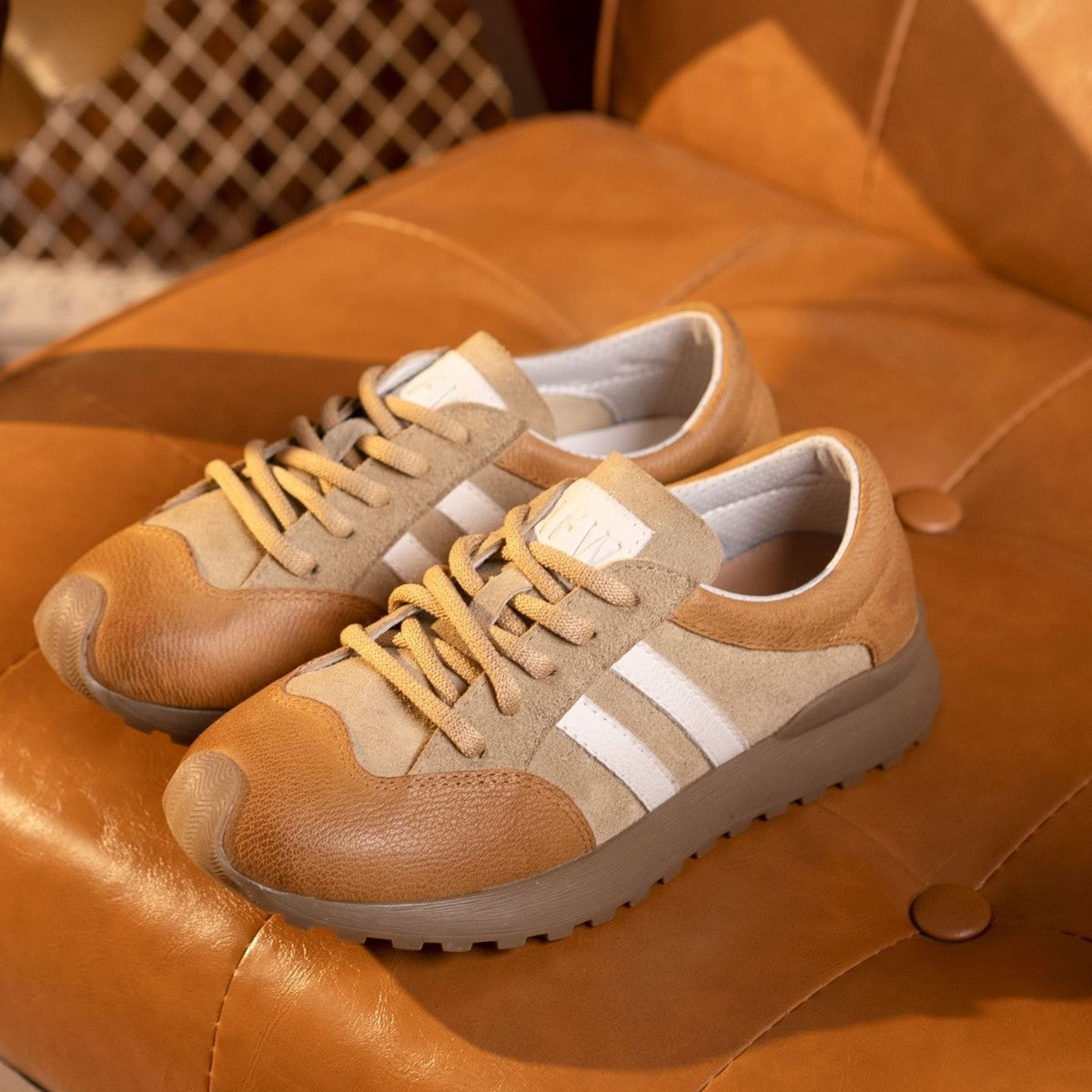 Men's Round Head Leisure Soft Bottom Genuine Sneakers