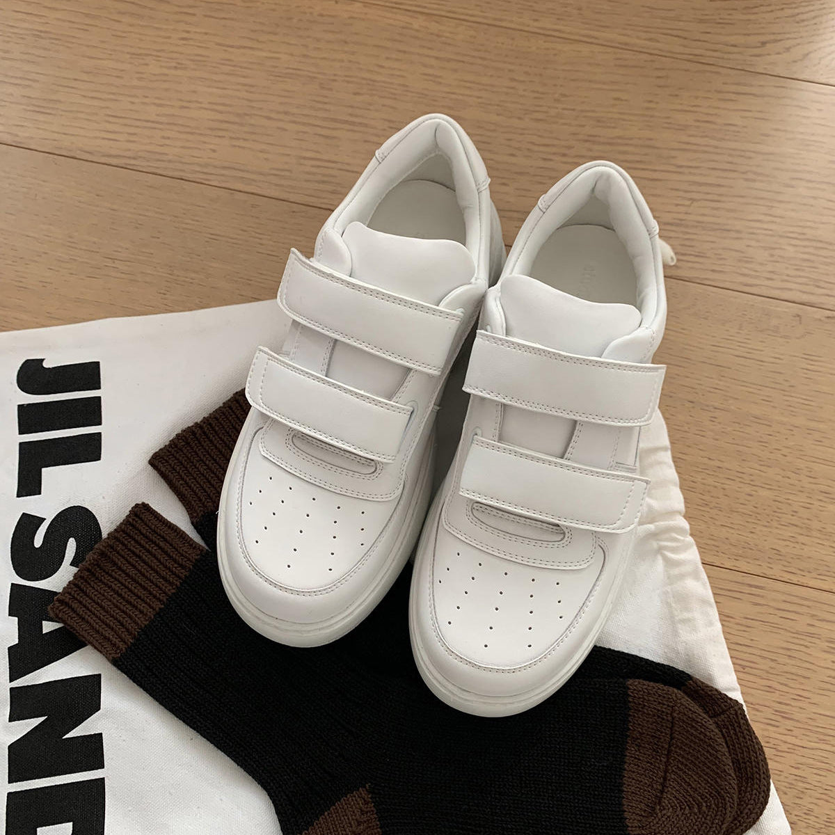 Women's Small Round Head Thick Bottom Velcro Casual Shoes
