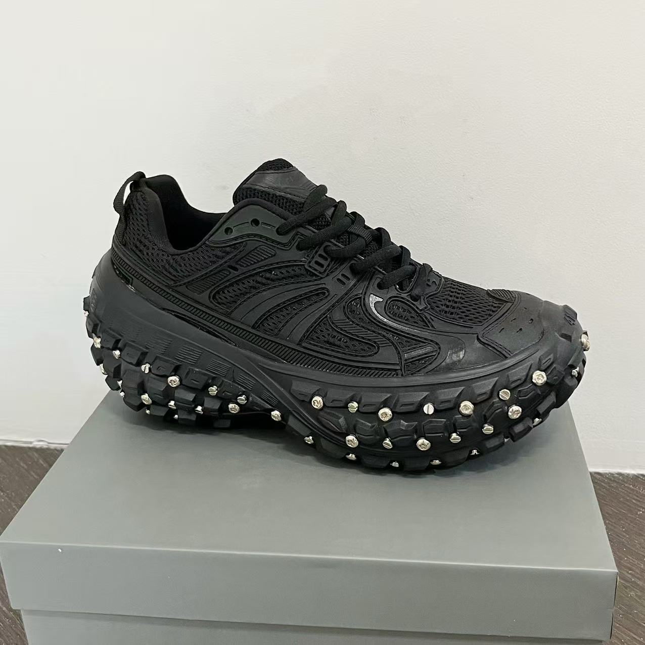Women's Rivet Tire Durian Platform Dad Fashionable Fried Arcade Women's Casual Shoes
