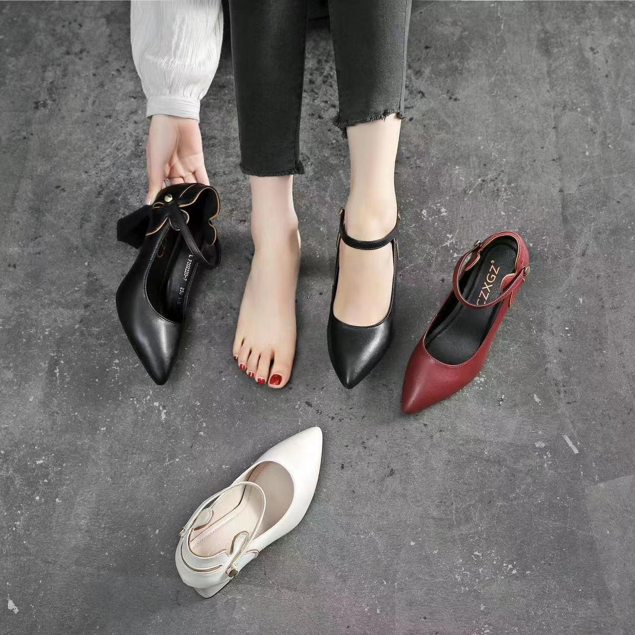 Women's Black Thick High Pointed Toe Low-cut Men's Shoes