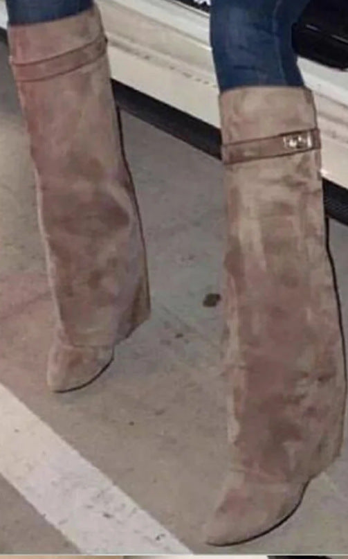 Women's Circumference Straight Pointed Buckle Shark Long Boots