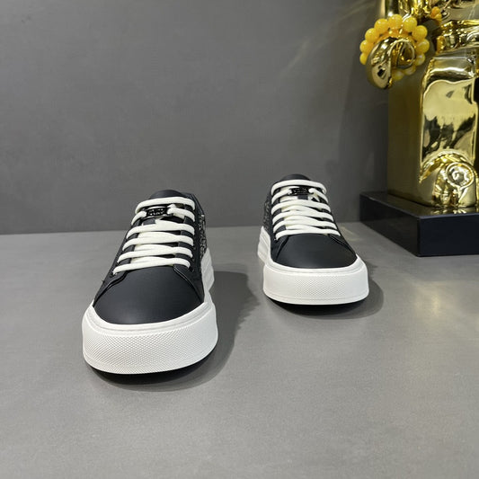 Men's Trendy Genuine Breathable Cloth Light Luxury Sneakers