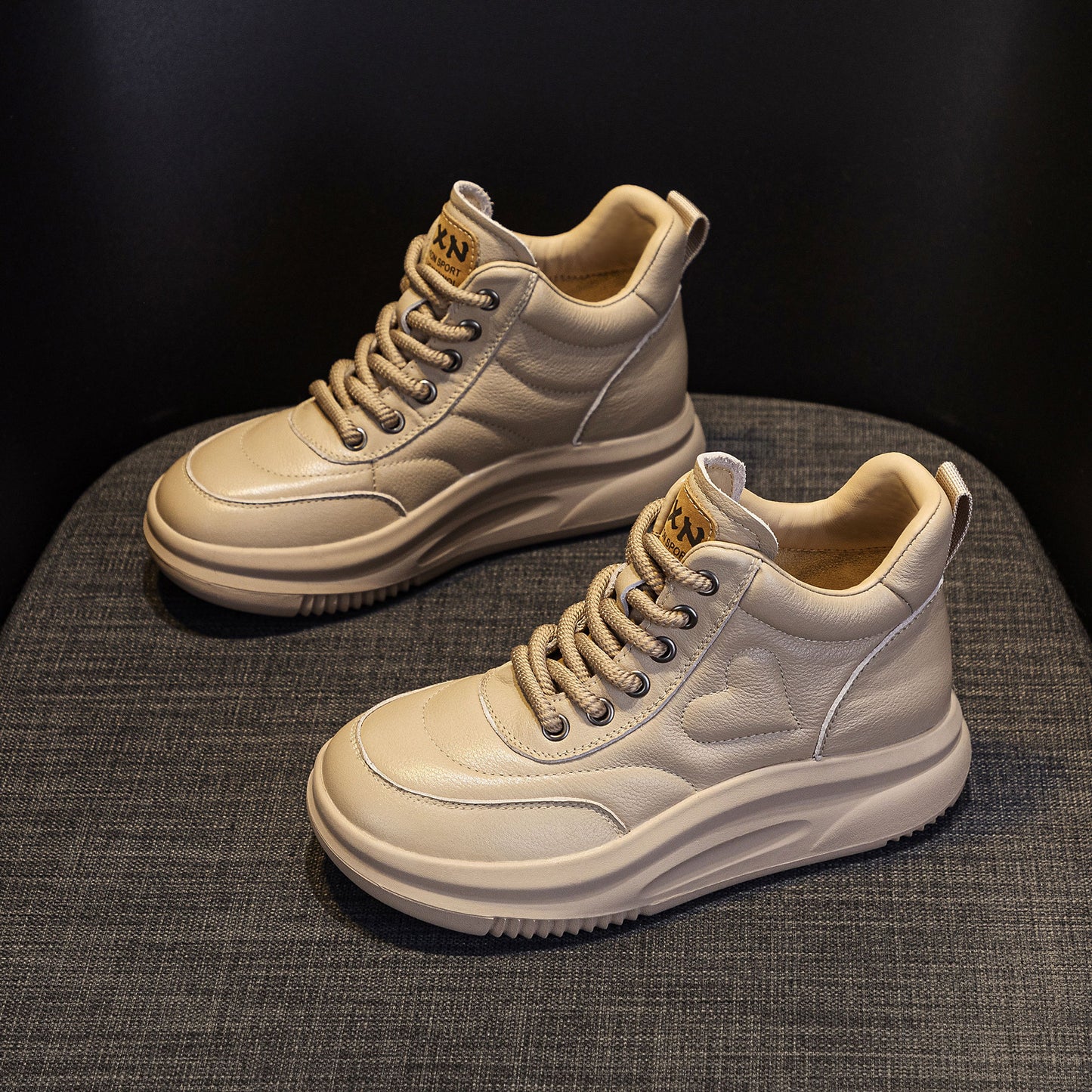 Women's Layer Cowhide Soft Bottom Color Matching Sneakers