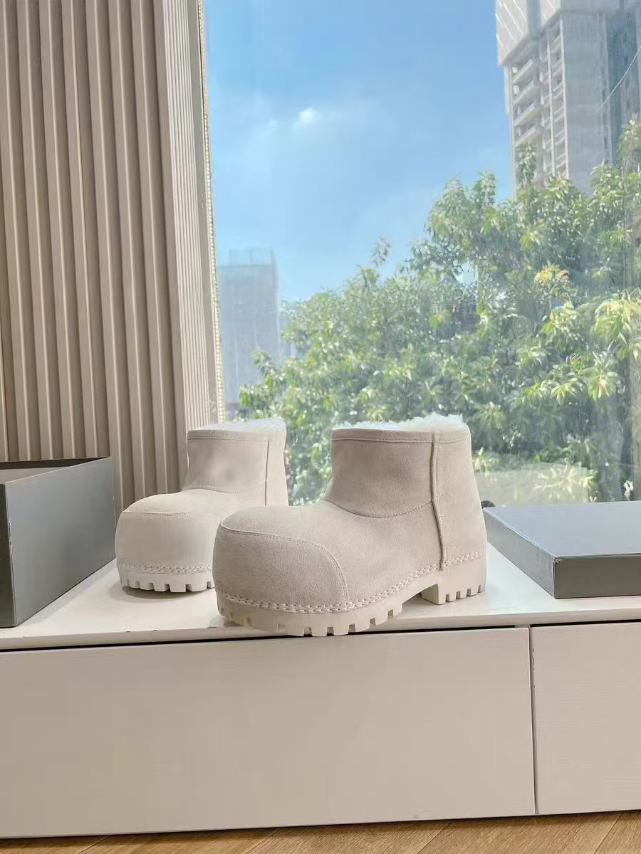 Solid Color Genuine Fur Big Toe Snow Boots