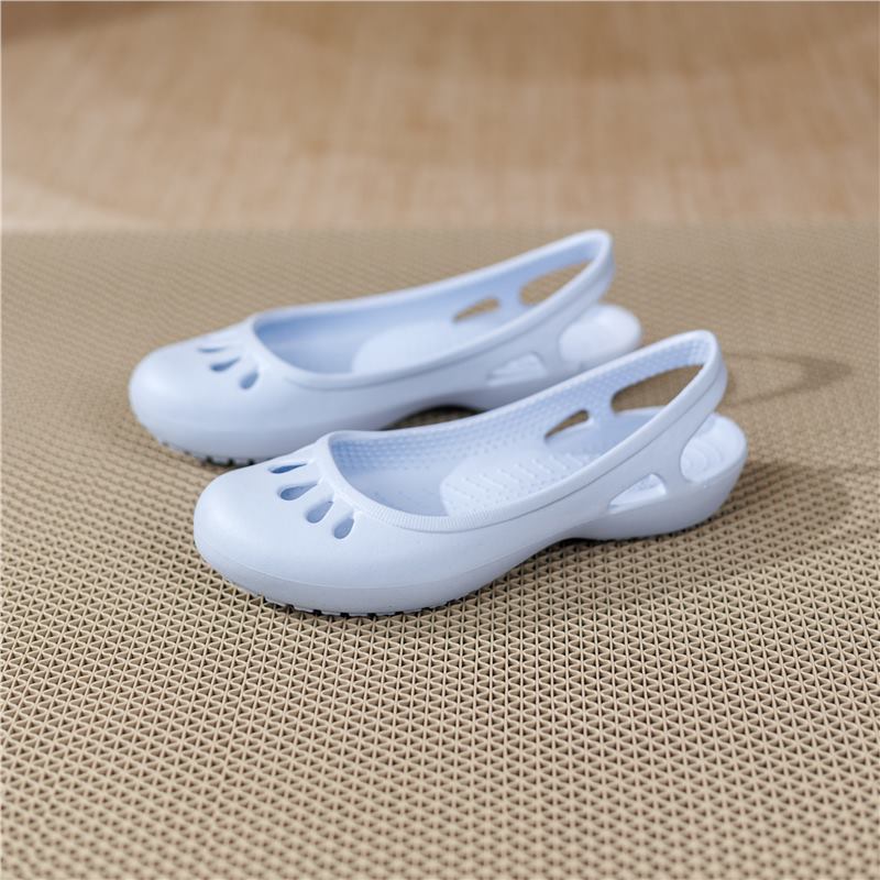 Women's Hospital Nurse White Closed Toe Plus Size Sandals