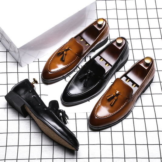 Men's Da Trendy British Pointed Slip-on Tassel Large Size Men's Board Shoes