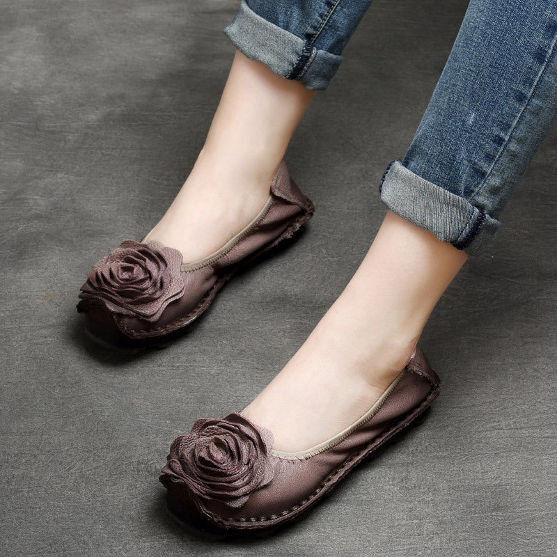 Women's Spring Ethnic Style Retro Flower Flat Cowhide Soft Women's Casual Shoes