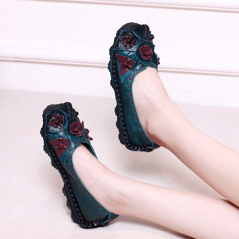 Women's Spring Ethnic Style Retro Flower Flat Cowhide Soft Bottom Large Women's Casual Shoes
