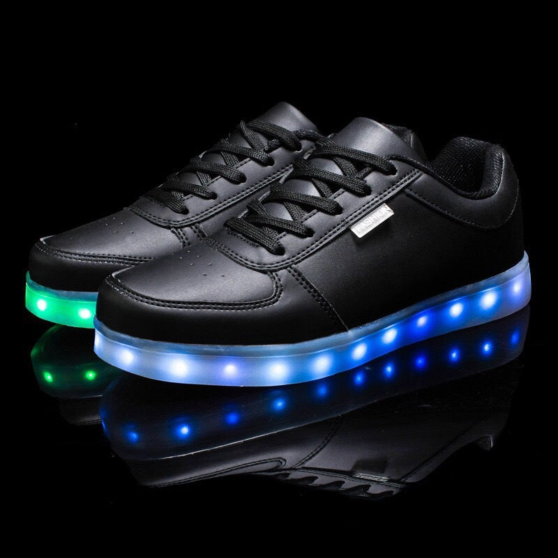 Women's & Men's Fashion Light Board Charging Casual Shoes