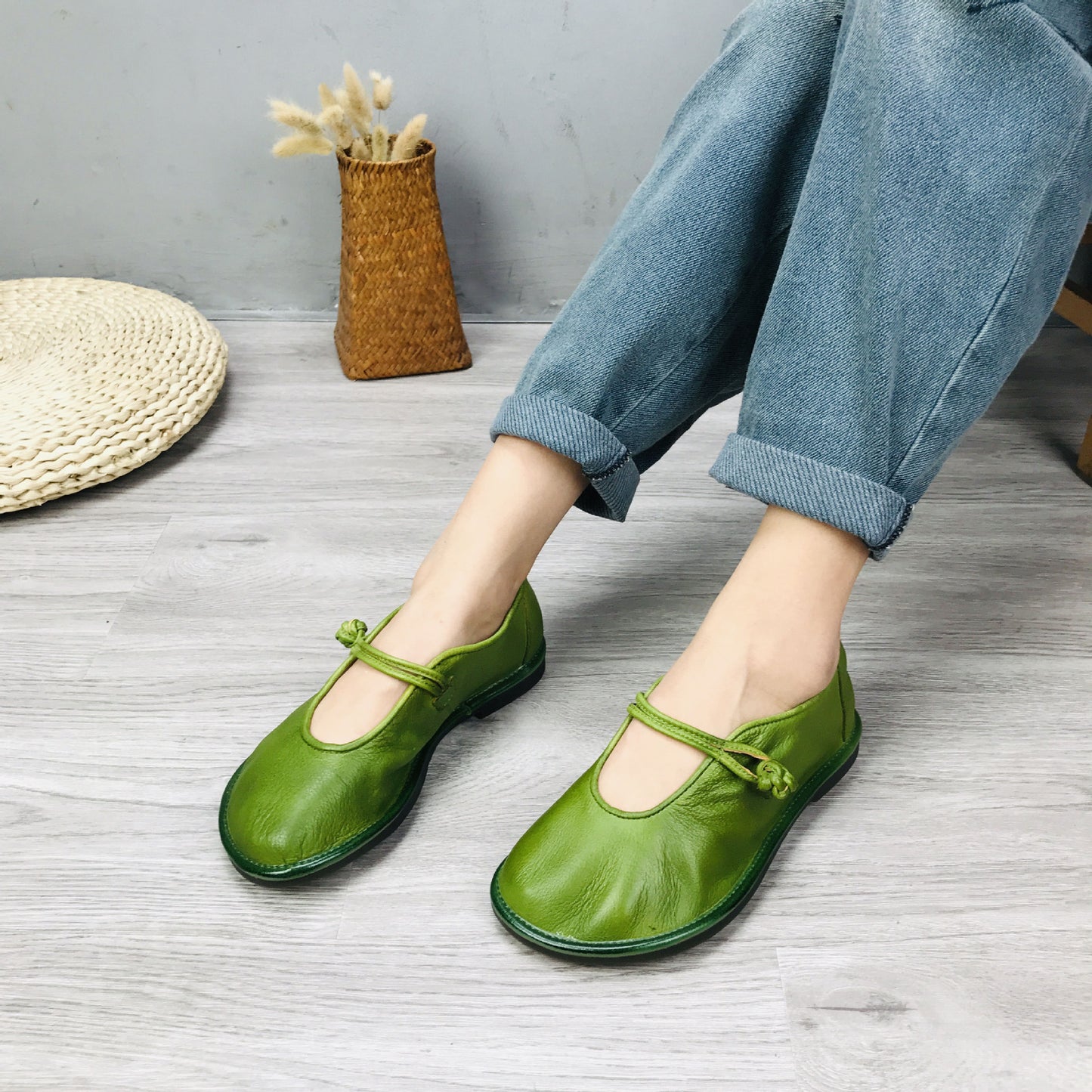 Women's Authentic Low Spring Cowhide Single-layer One-word Women's Casual Shoes
