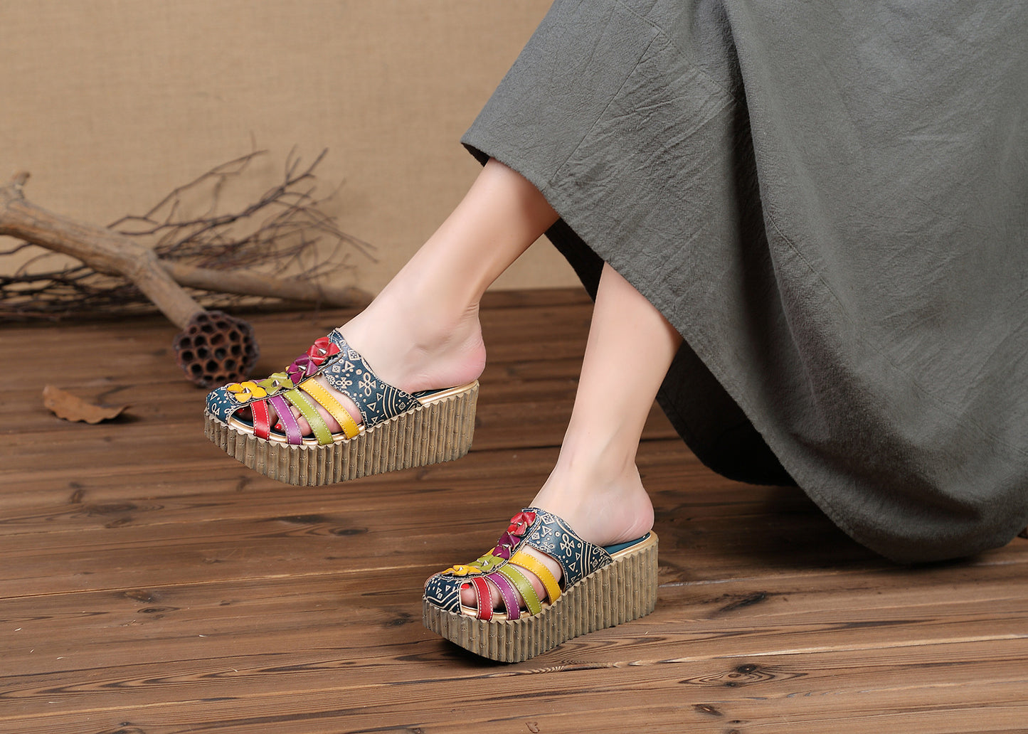 Women's Summer Ethnic Style Genuine Flower Handmade Flat Slippers