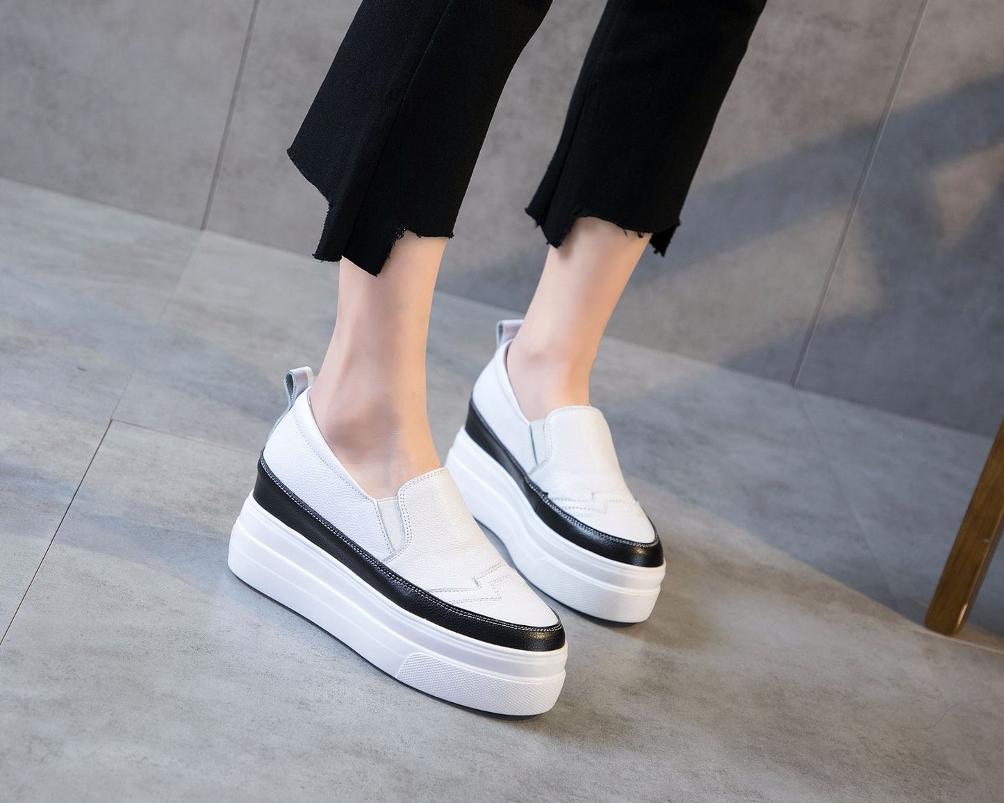 Women's Increasing Insole White Spring Thick-soled Small Women's Casual Shoes