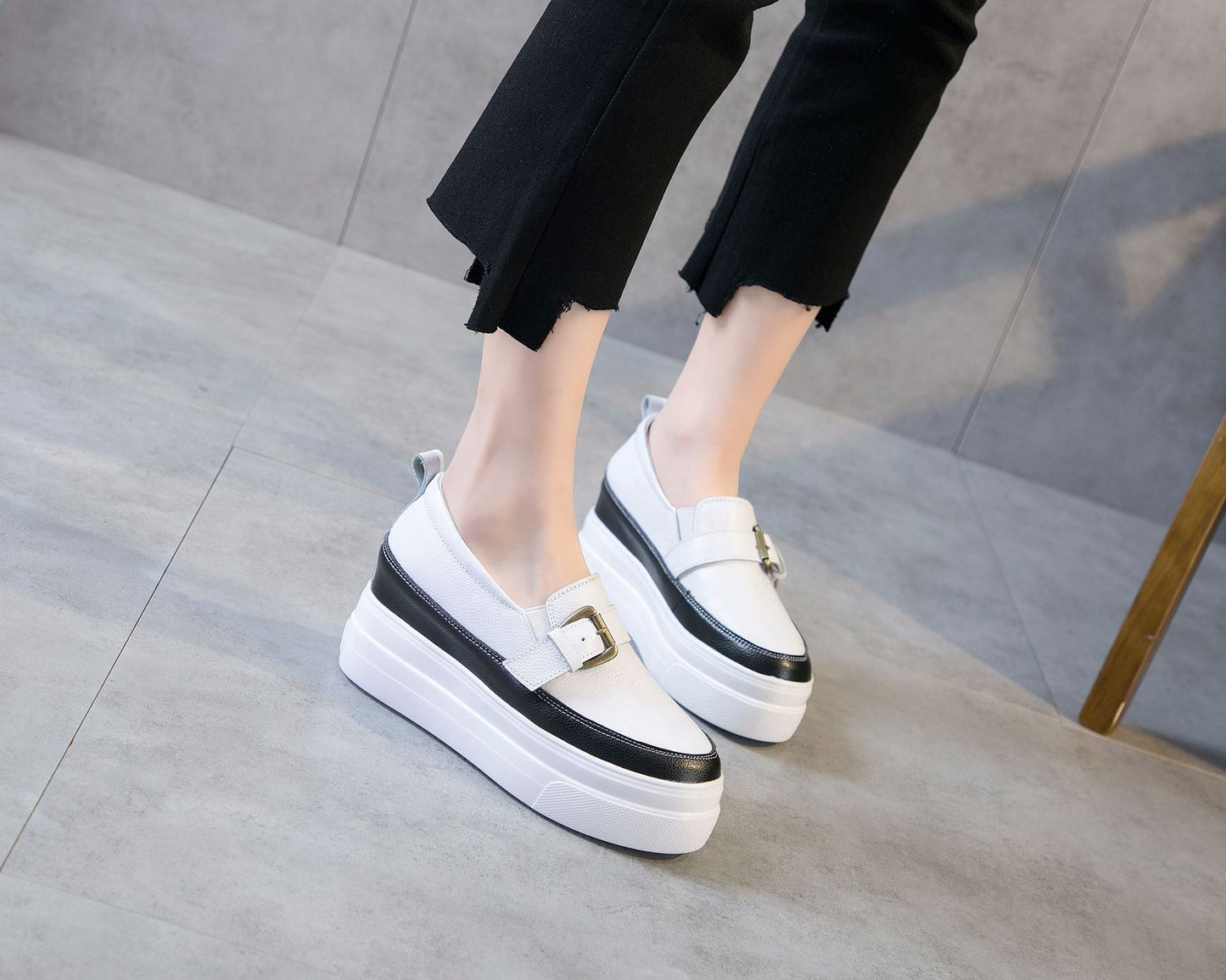 Women's Increasing Insole Genuine Spring Thick Bottom Buckle Small Women's Casual Shoes