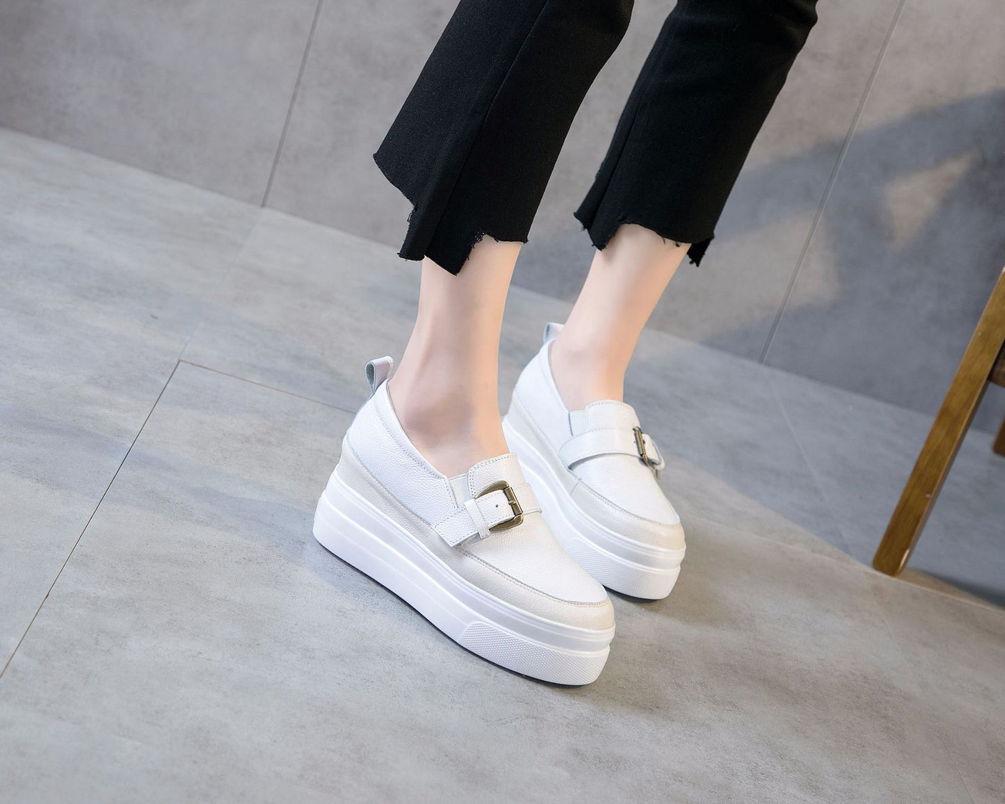 Women's Increasing Insole Genuine Spring Thick Bottom Buckle Small Women's Casual Shoes