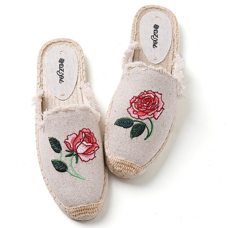 Bottom Embroidery Rose Low Top Solid Sandals
