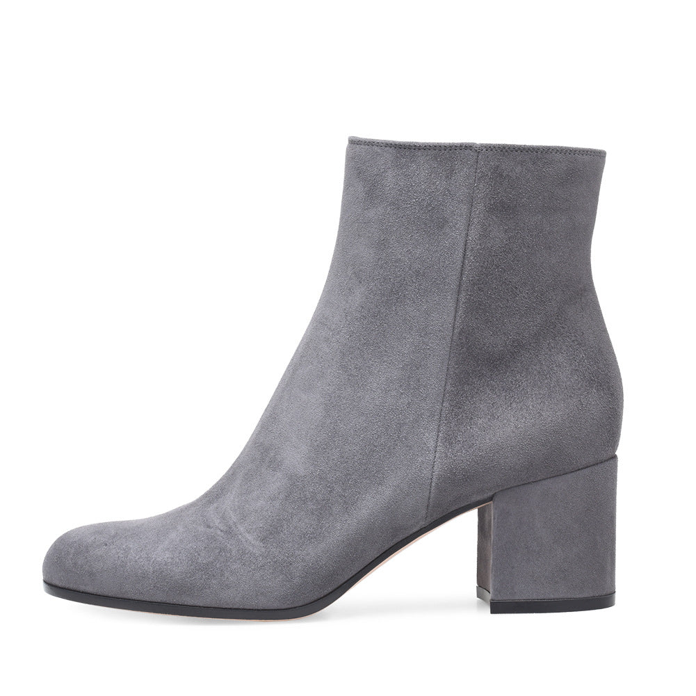 Women's Chunky Round Toe Mid Ankle Large Boots
