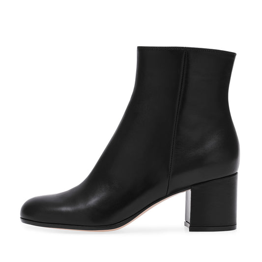 Women's Chunky Round Toe Mid Ankle Large Boots