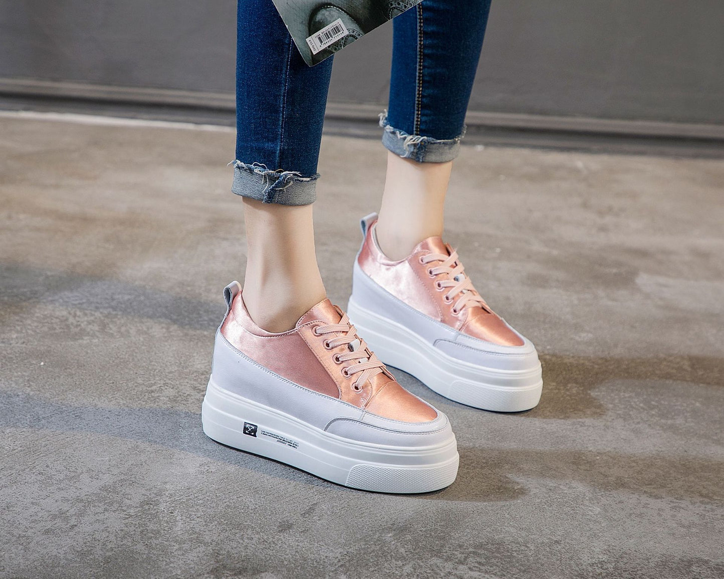 Women's White Korean Height Increasing Insole Small Size Women's Casual Shoes