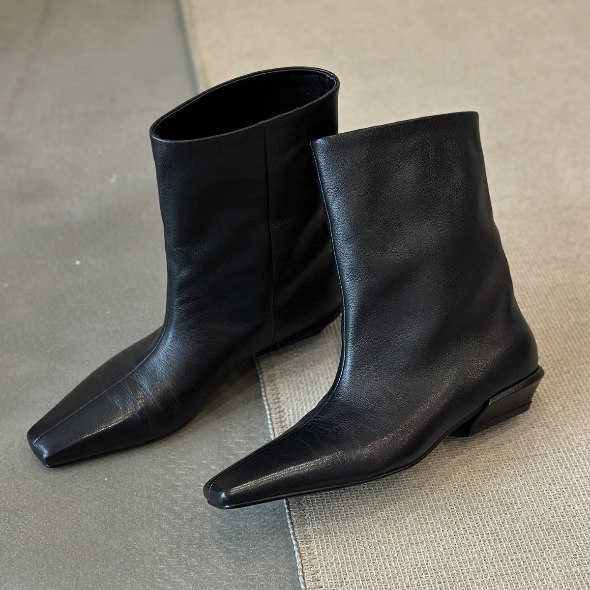Women's Style Slimming Square Toe Chunky Martin Sleeve Skinny Short Boots