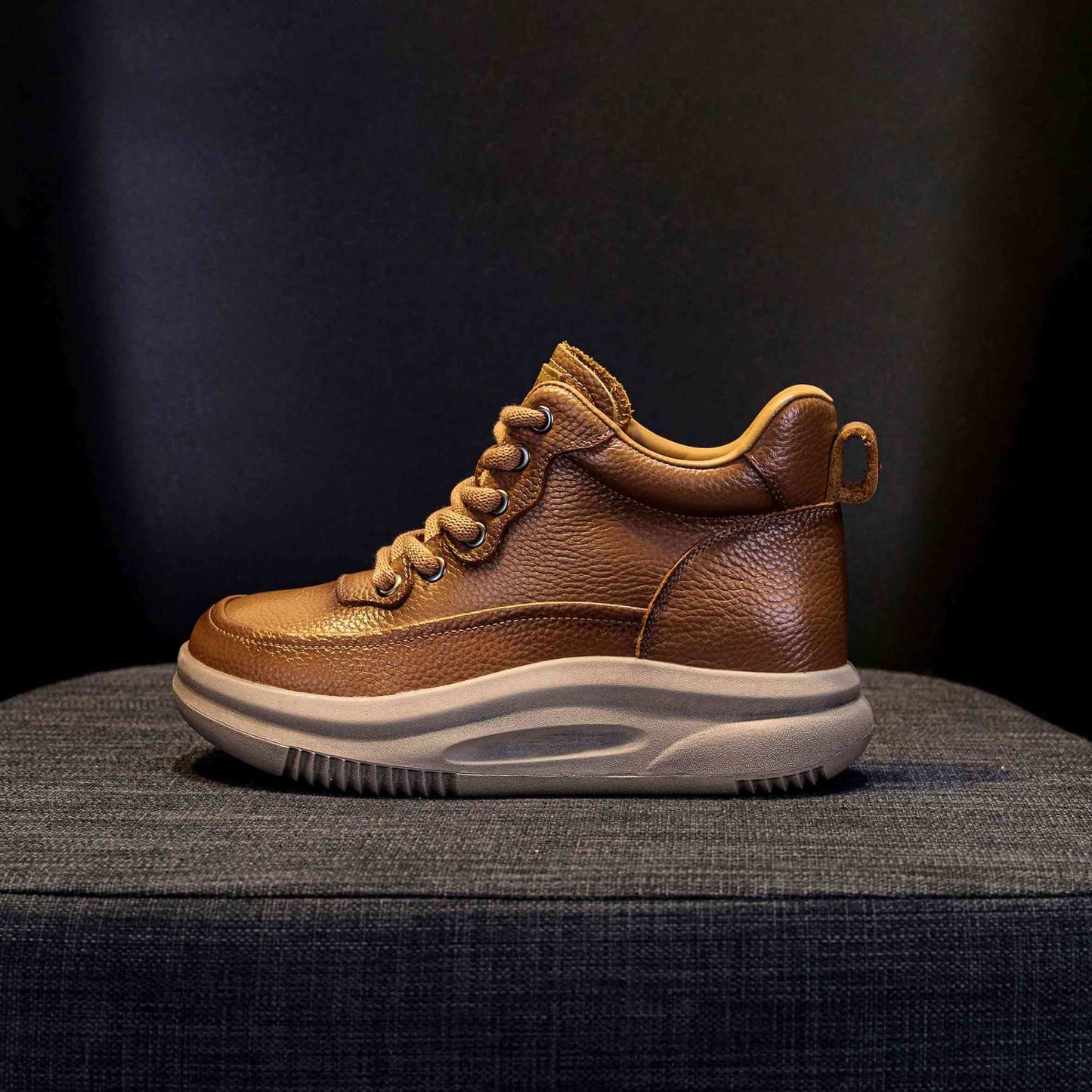 Women's Top Layer Cowhide Comfortable Platform Retro Sports Men's Shoes