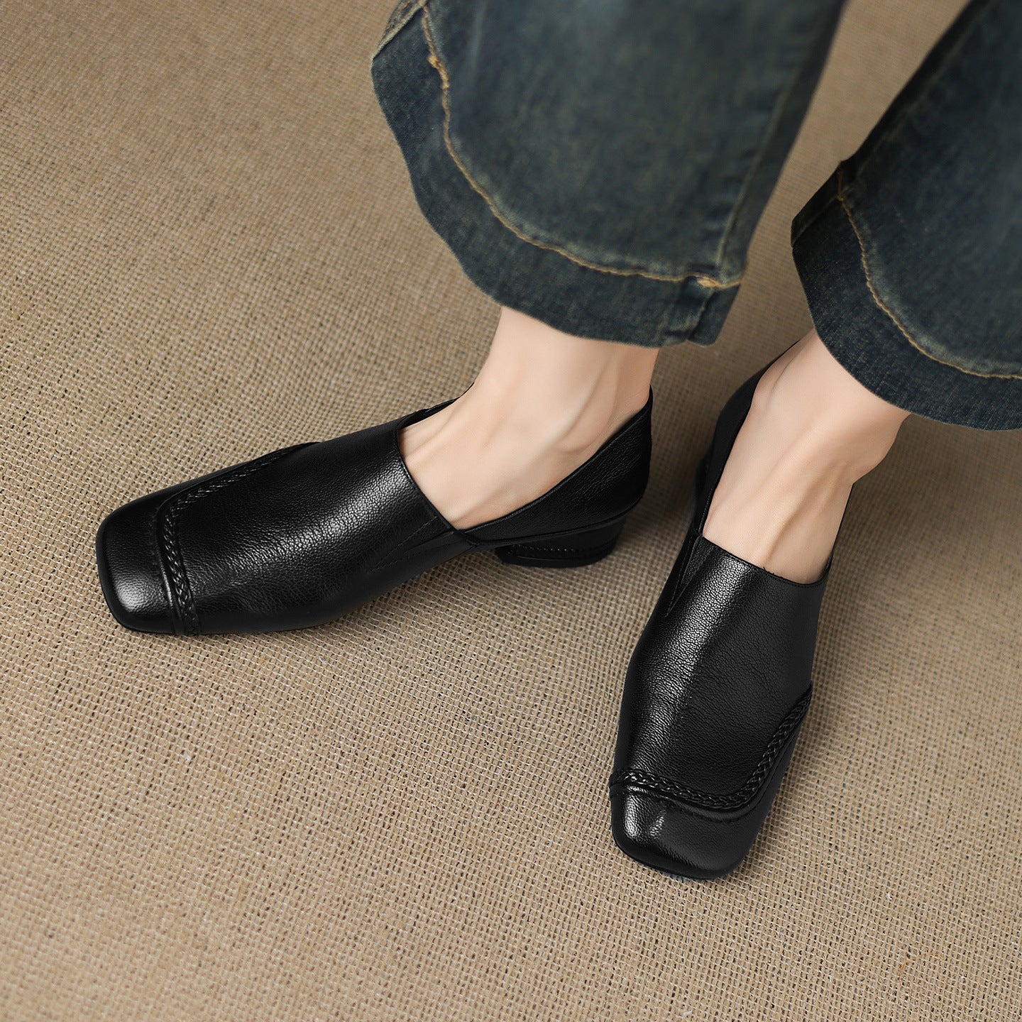 Women's Large Size Four Sheepskin Woven Square Toe Temperament Women's Fashion Shoes