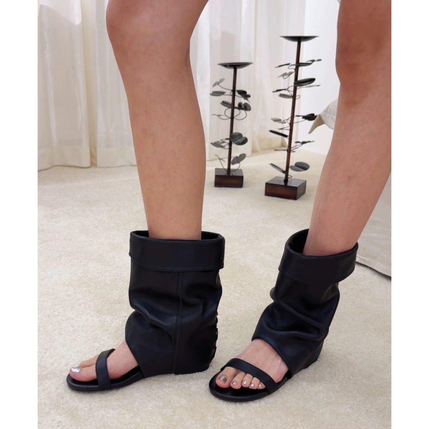Women's Version Korean Style Niche Height Increasing Insole Open Toe Round Women's Leather Boots