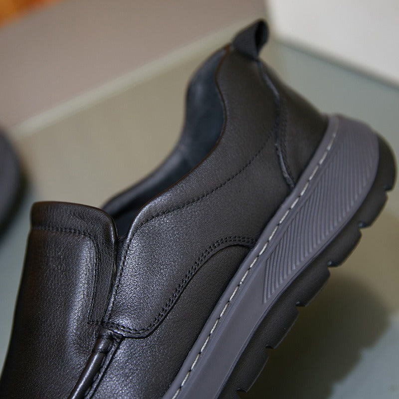 Men's Large Size Spring Slip-on Light Soft Men's Casual Shoes