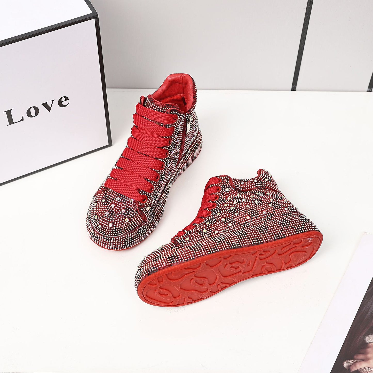 Women's Winter Fashion Bright Crystal Full Diamond Casual Shoes