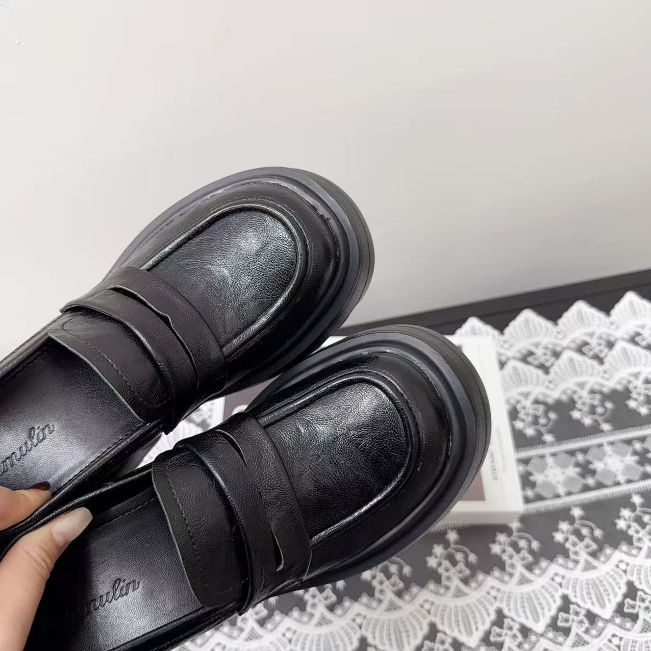 Women's Increasing Insole Thick High Platform Black Leather Shoes