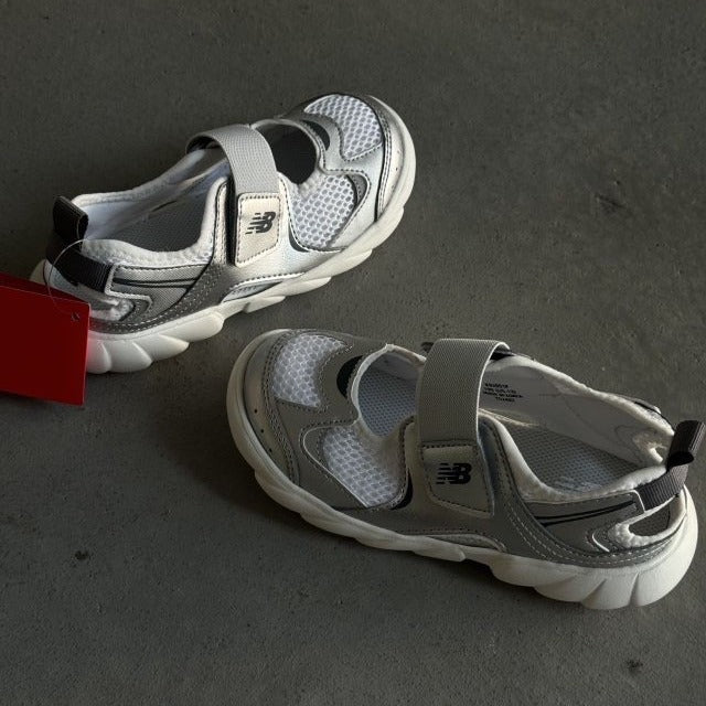 Children's Velcro Summer Outdoor Closed Toe Middle Kid's Sandals