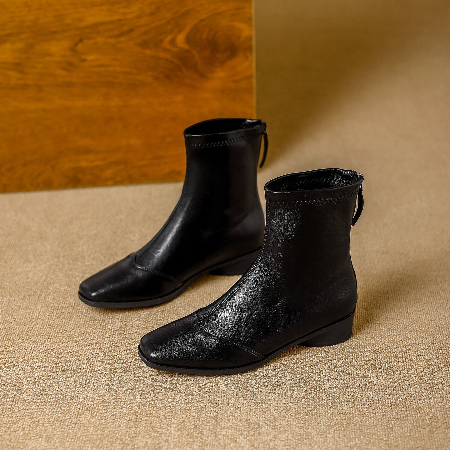 Square Toe Fashion Commuter Thick Comfortable Back Zipper Women's Leather Boots