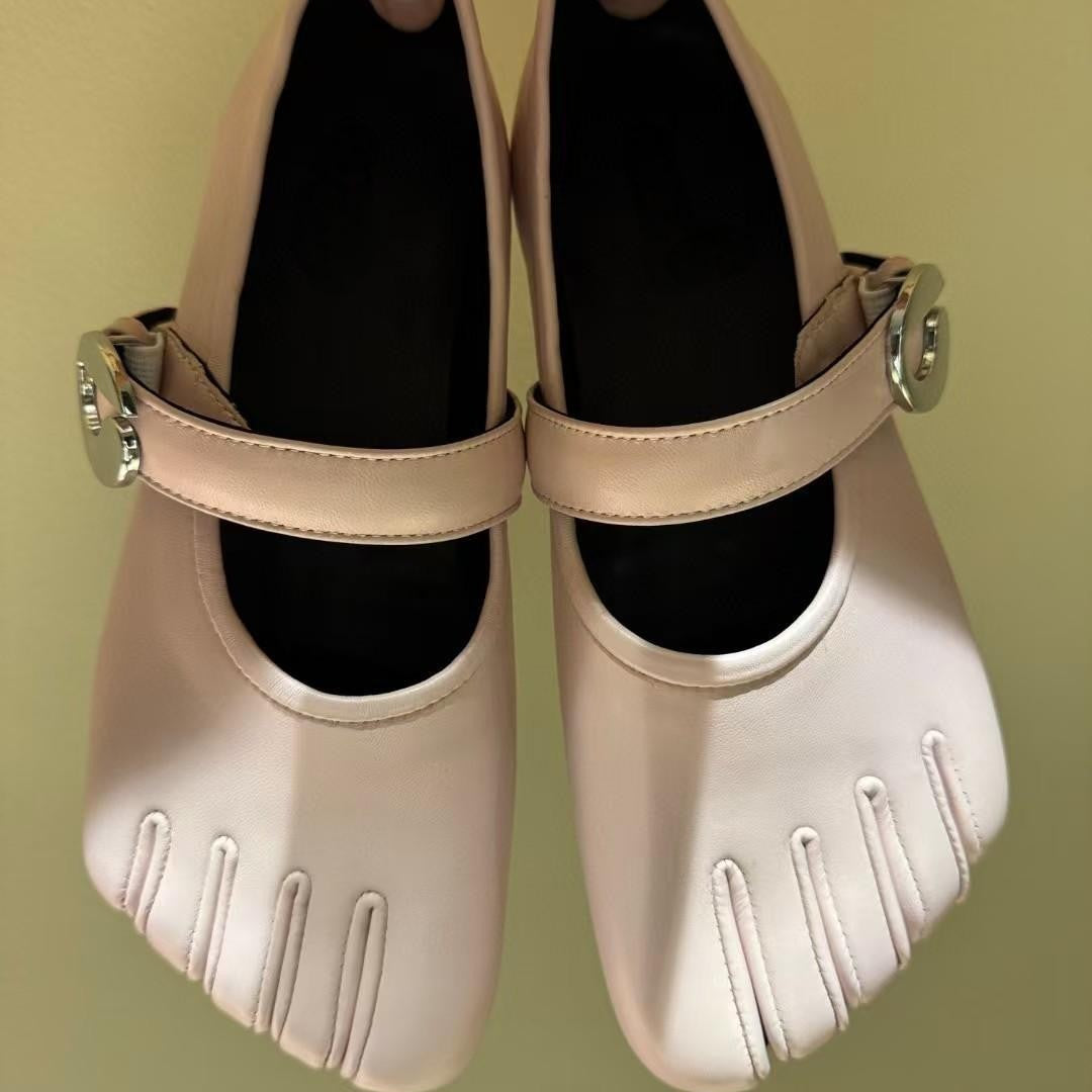 Women's Summer Square Head Shallow Mouth Flat Strap Velcro French Vintage Women's Fashion Shoes