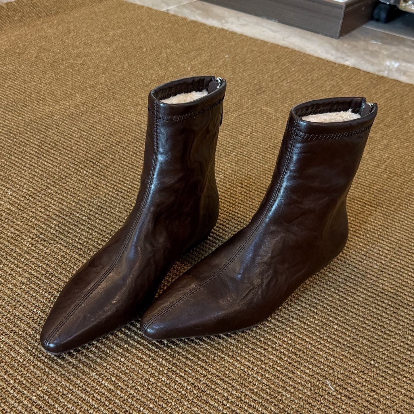 French Retro Inner Height Increasing Very Soft Stretch Thin Pointed Women's Leather Boots