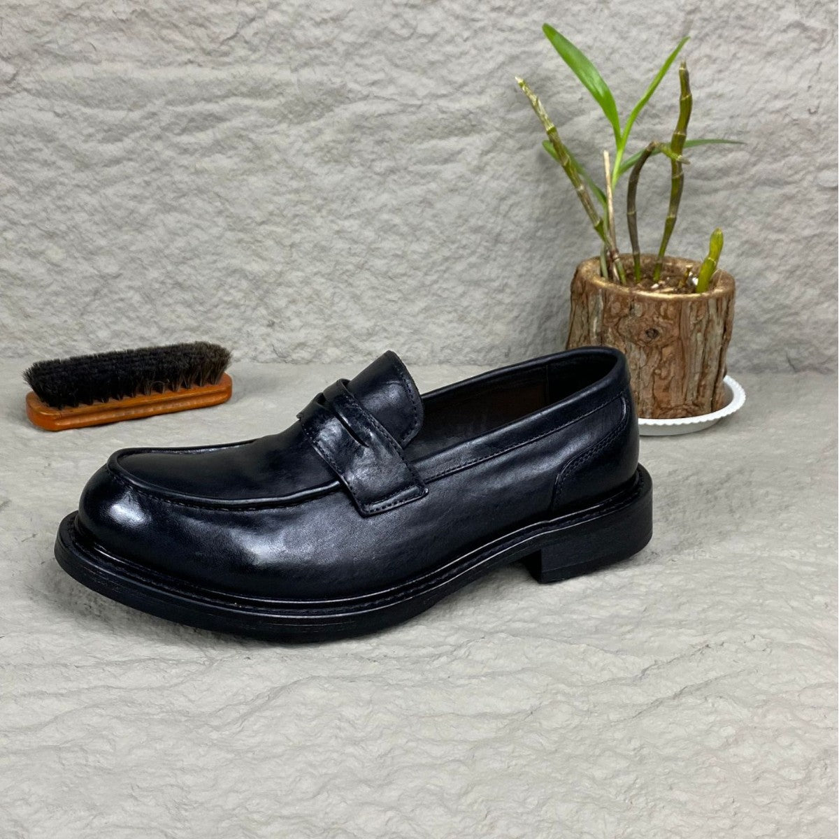 Men's Round Toe Slip-on Washed Horse Business Loafers/doug Shoes