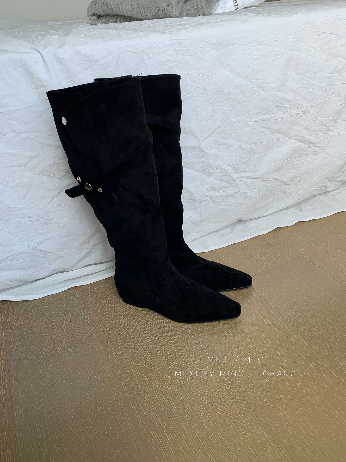 Women's Toe Height Increasing Insole Short Elegant Slimming French Fashion Sexy Boots