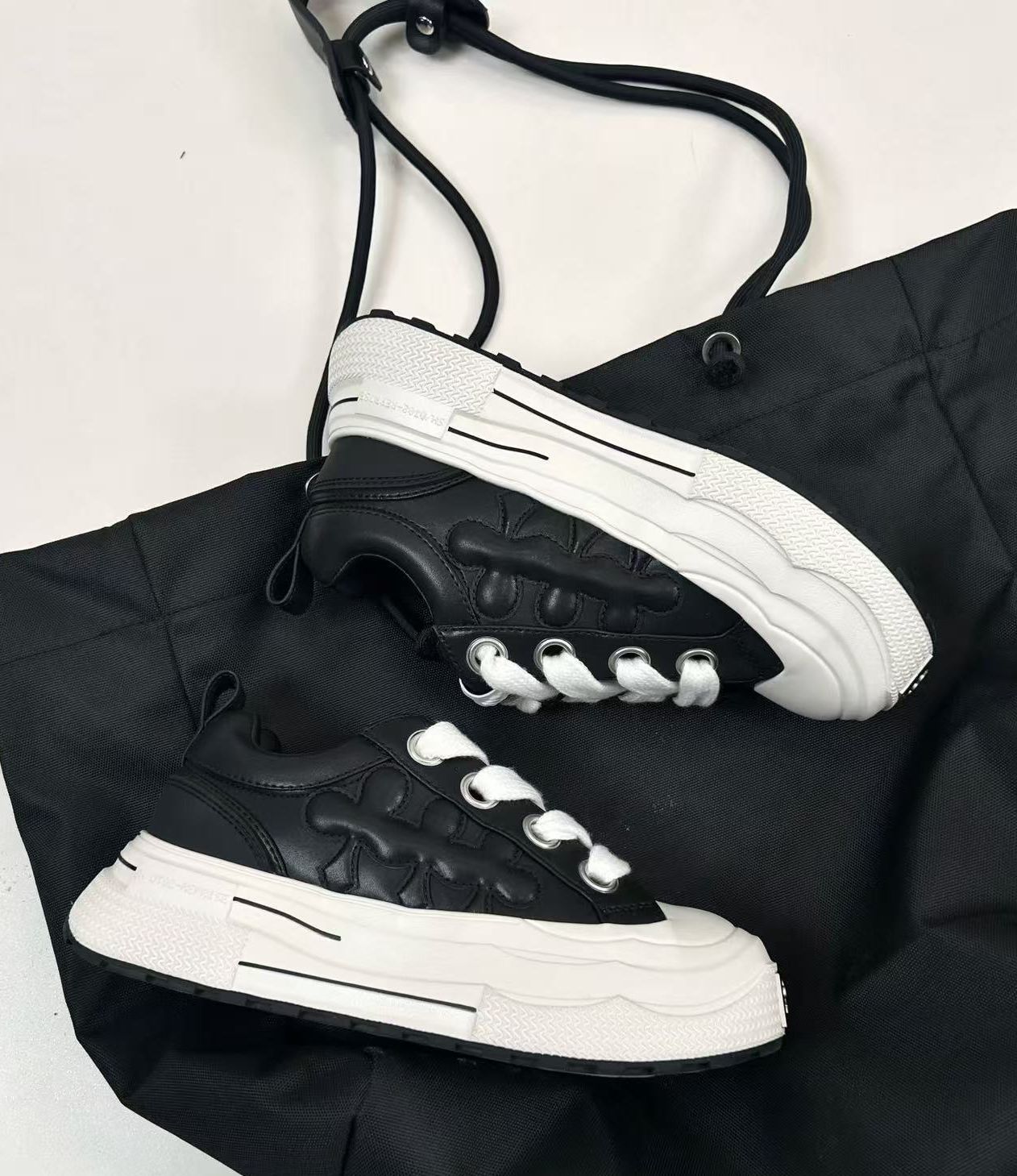 Women's Ensemble Plum Blossom Retro Platform Height Increasing Men's Shoes