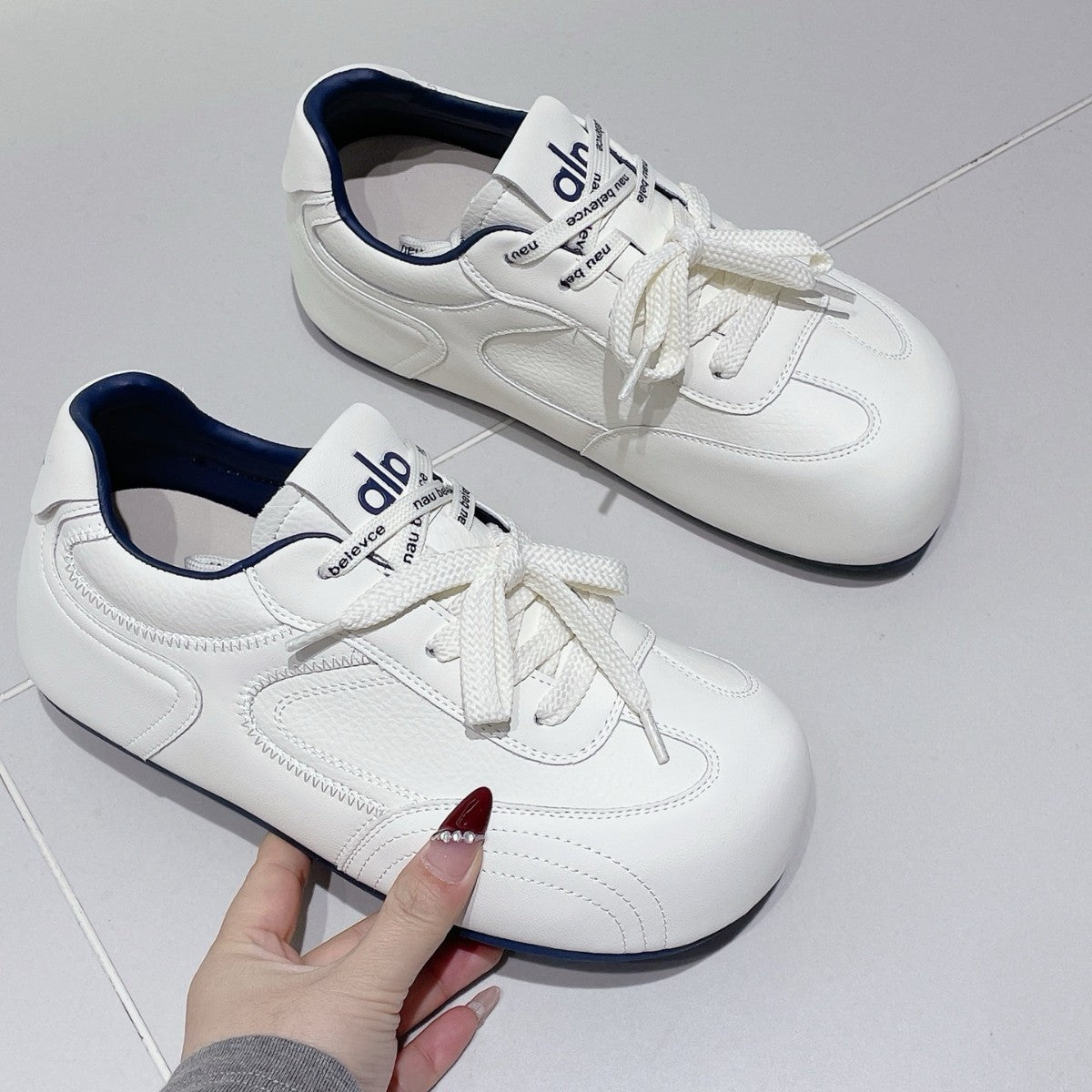 Women's Platform White Simple Height Increasing Insole German Training Casual Shoes