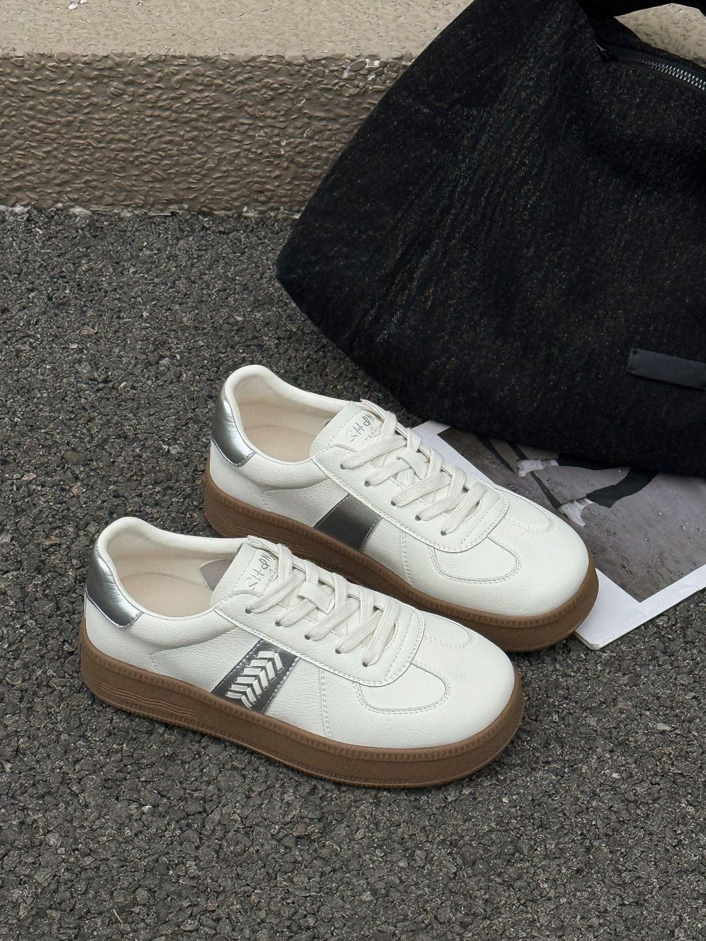 Women's Spring Round Toe Soft Bottom German Training Platform White Women's Casual Shoes