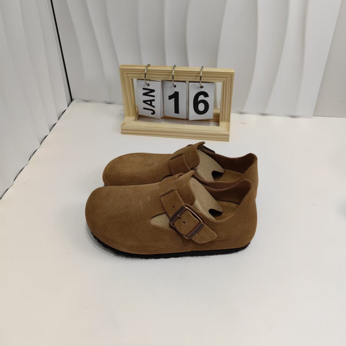 Women's All-inclusive Cork Sole Cowhide Platform Height Increasing Slippers